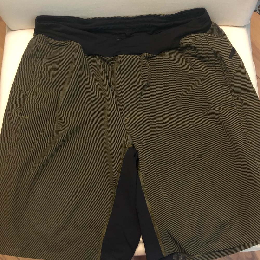 Lululemon, THE Short